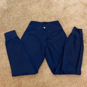 Lululemon Align Joggers 25” size 4